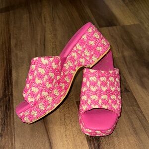 Pink wedges